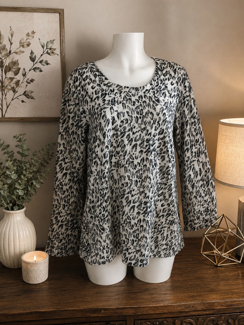 Size L street legal leopard printed long sleeve top